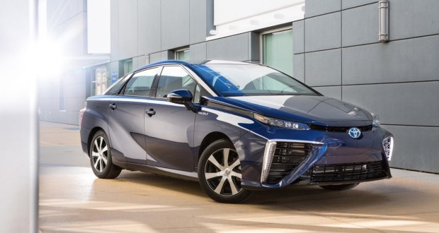 მშვიდობით ბენზინო: Toyota-მ დაიწყო ავტომობილების სერიული გამოშვება, რომლებიც წყალბადზე მუშაობენ